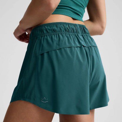 Beyond Yoga Women's Solemate 2.5" Short