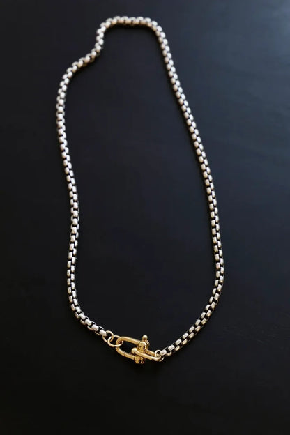 DISCONTINUED CN1544 Silver Necklace-Box Chain Nova Round