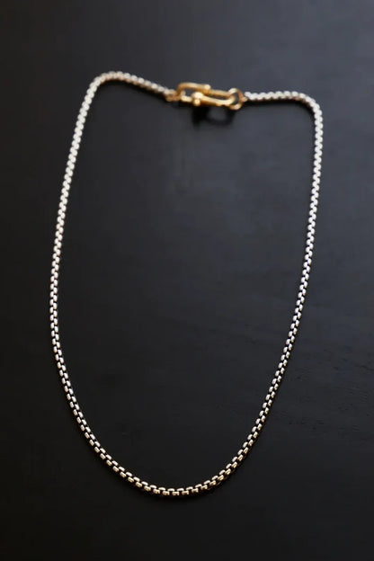 DISCONTINUED CN1544 Silver Necklace-Box Chain Nova Round