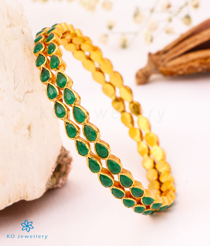 The Artava Silver Kempu Bangle- Single (Green/Size 2.2/2.6/2.4/2.8)